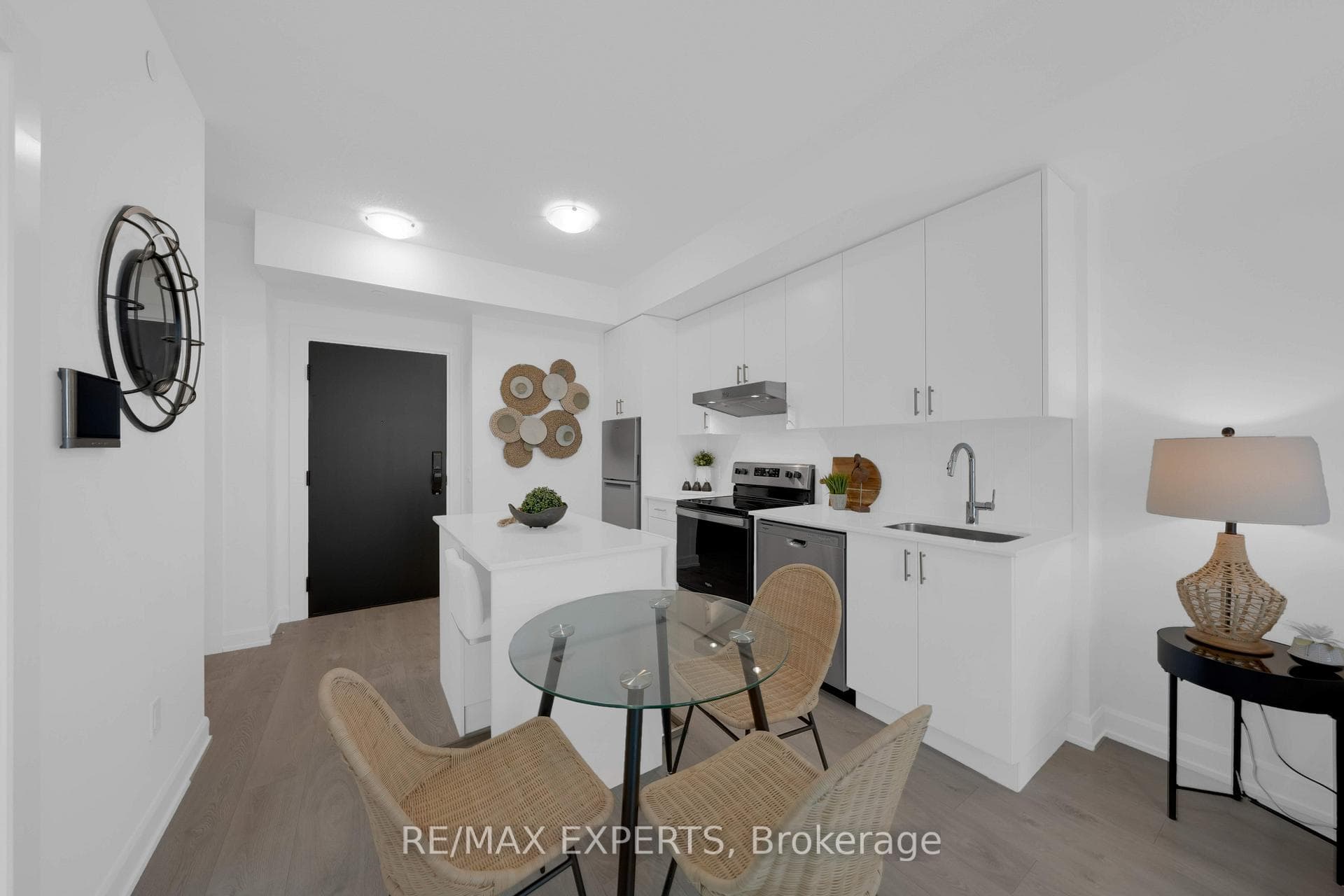 3220 William Coltson Avenue Unit 814 photo 17