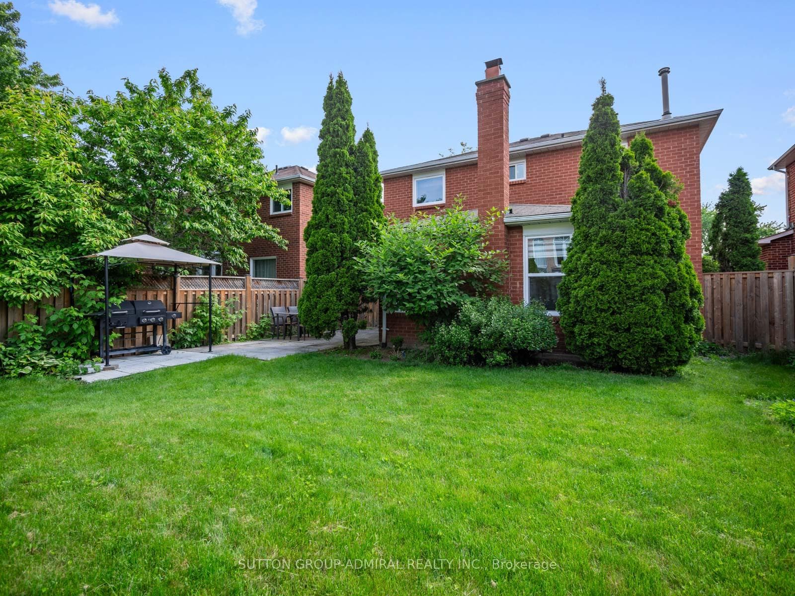 152 Greenock Drive photo 30
