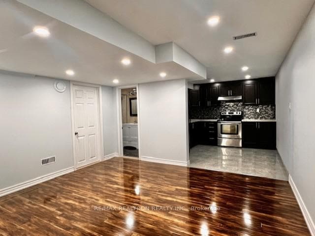 77 Gillett Drive photo 12