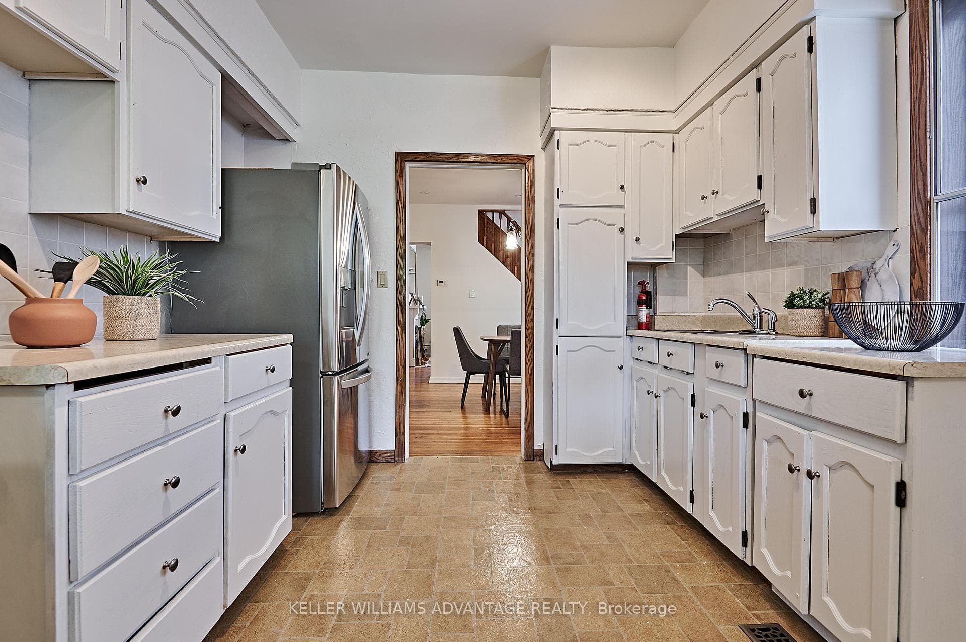 171 Ronan Avenue photo 10