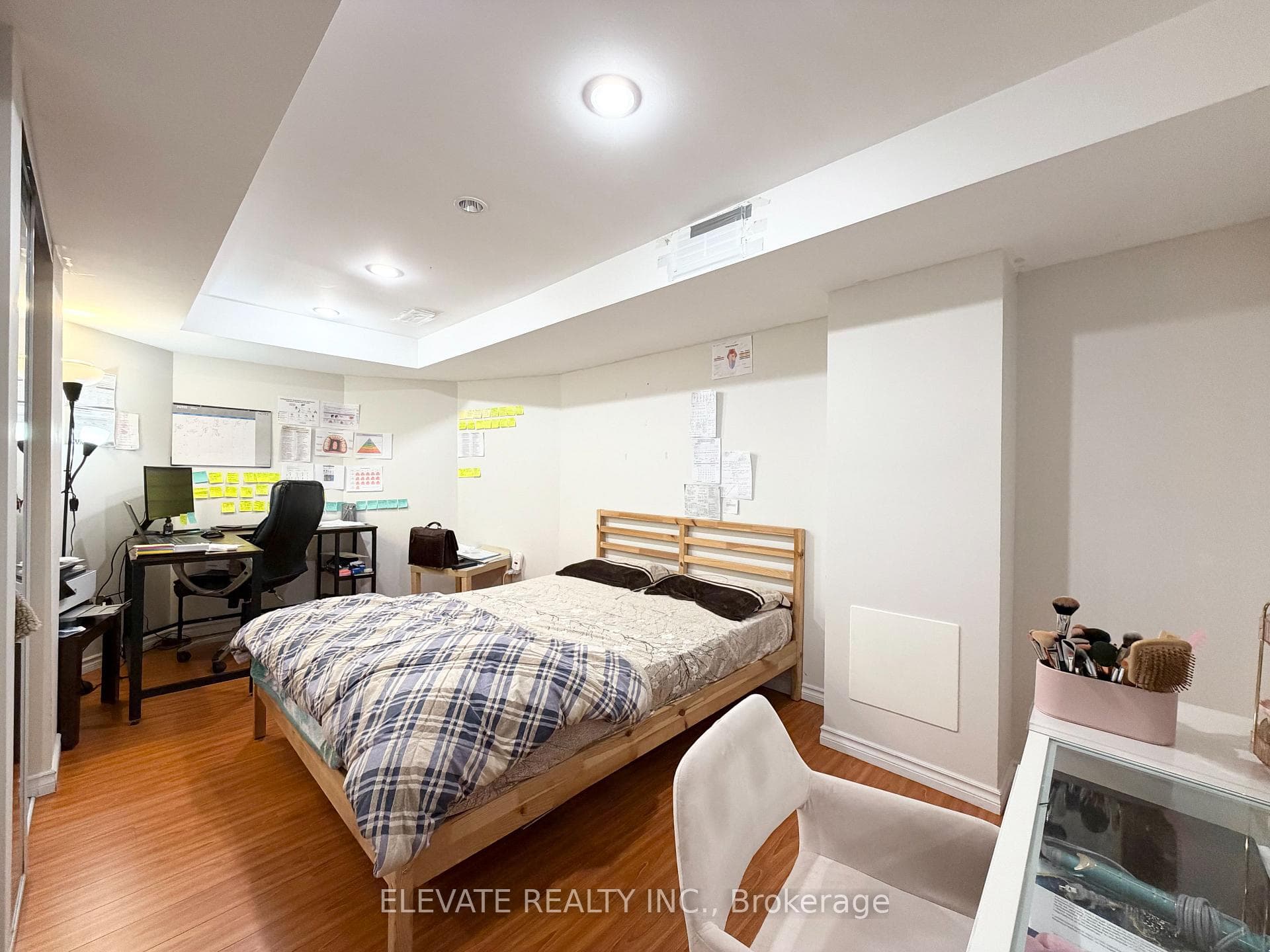 1556 Princelea (Basement) Place photo 9