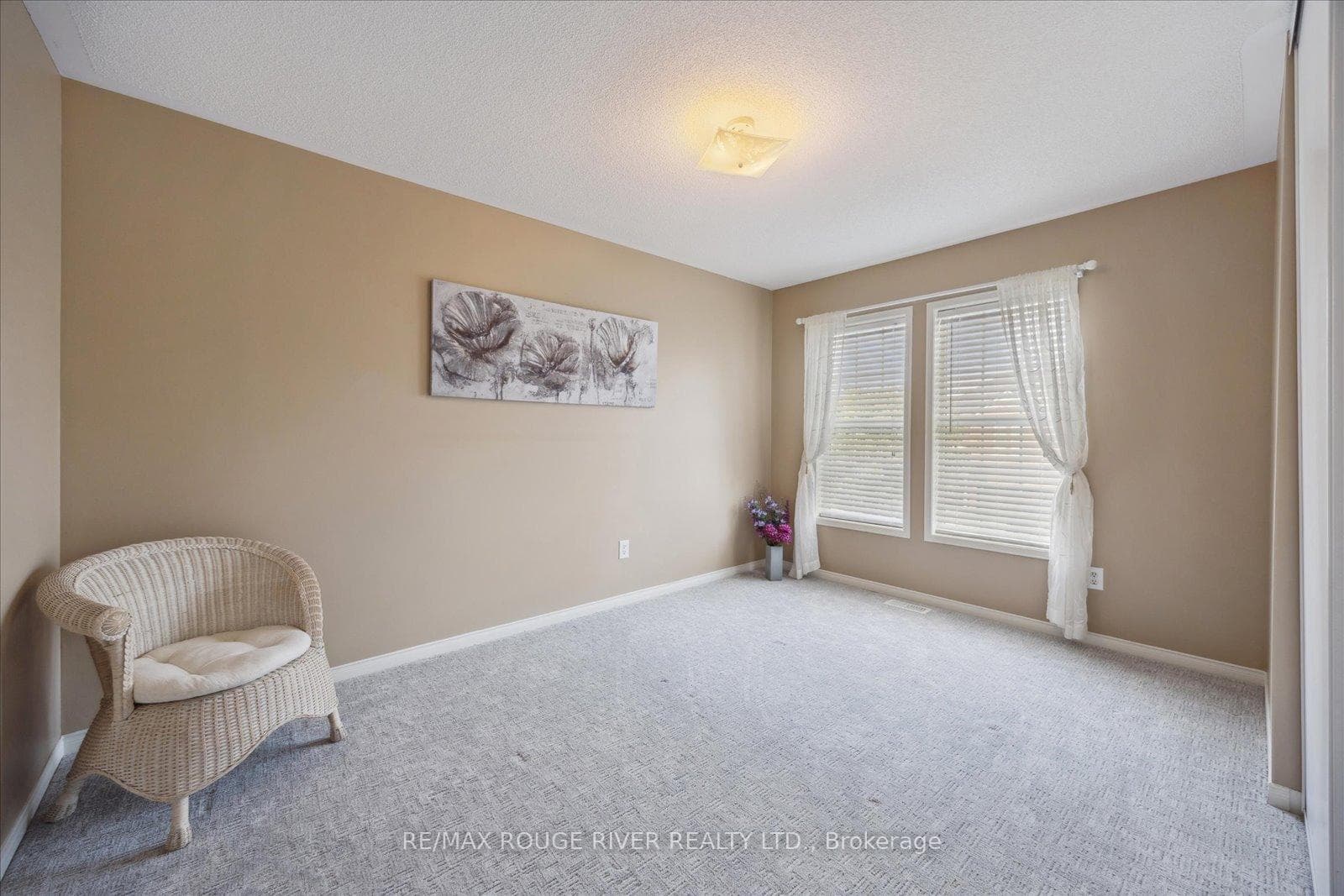 81 Vanguard Drive photo 21