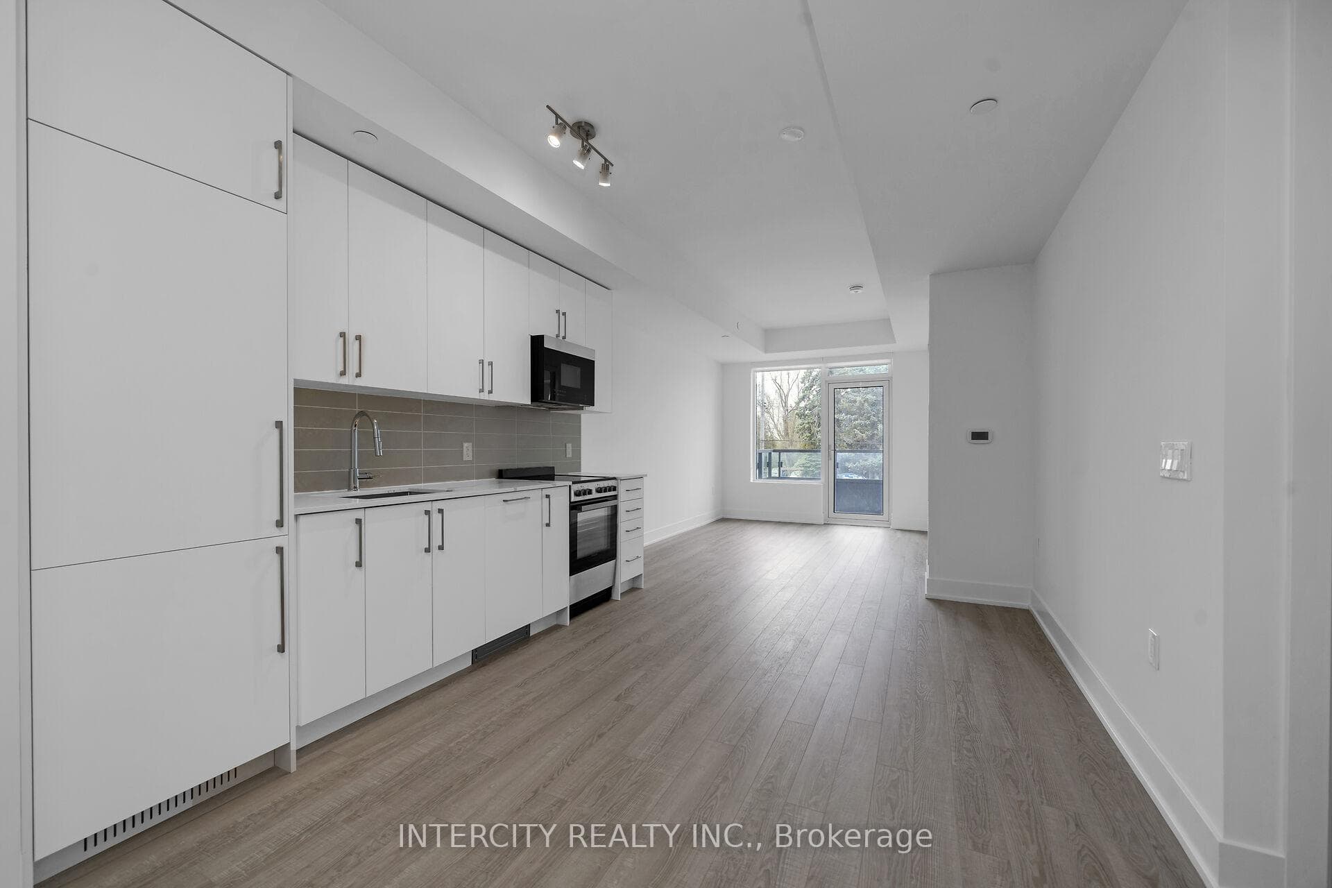 2075 King Road Unit 230 photo 12