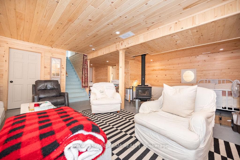 33 JACKPINE Street photo 36