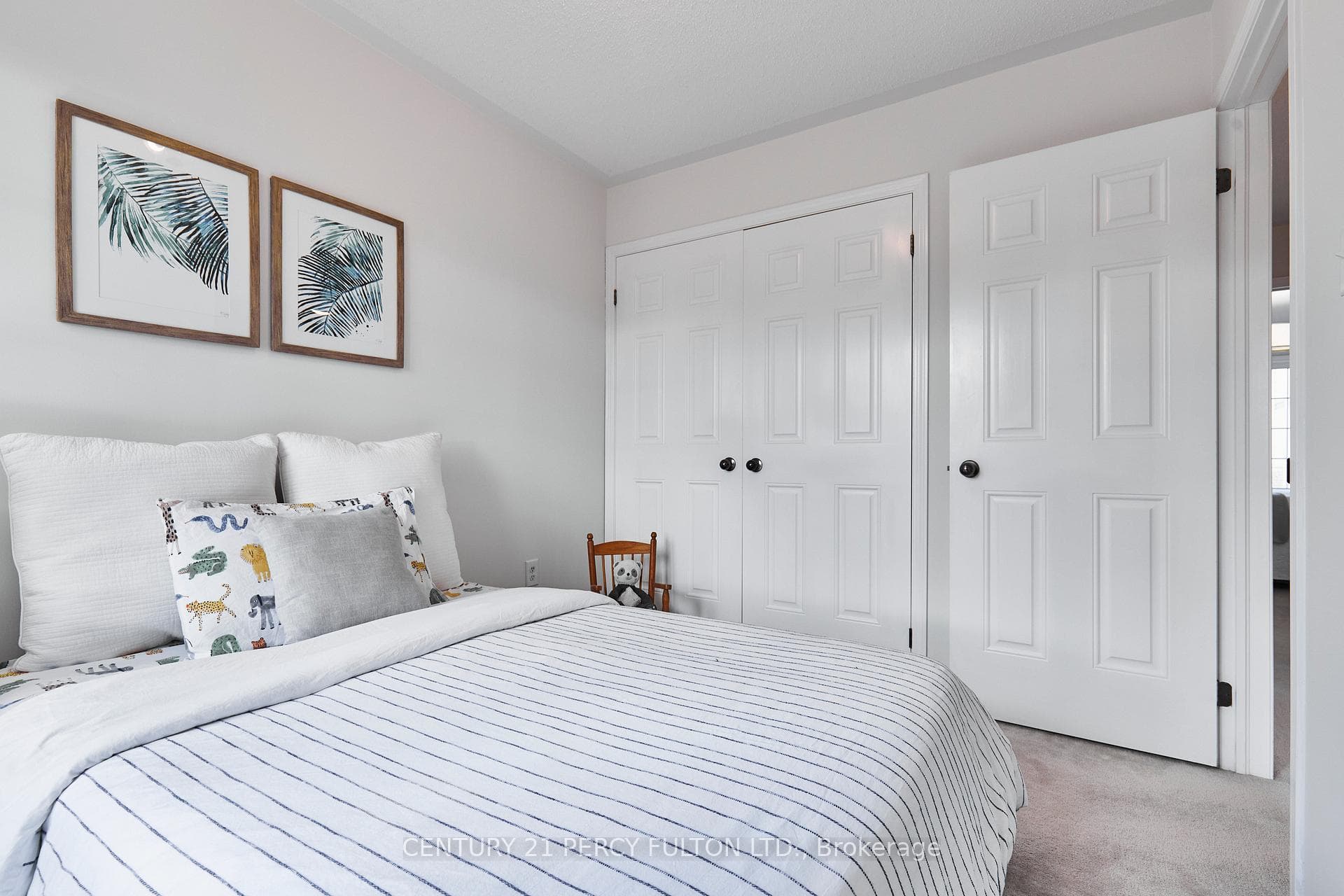 10 Mcbride Avenue photo 29