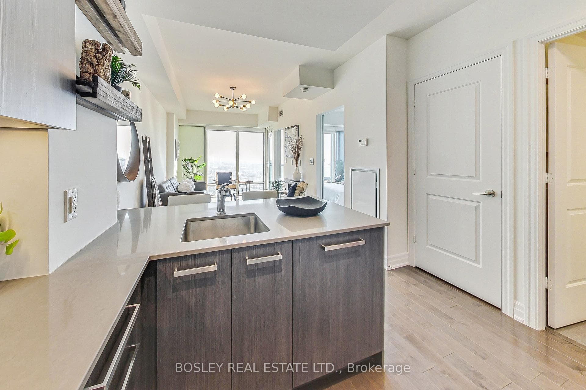 8 The Esplanade N/A Unit 5307 photo 10