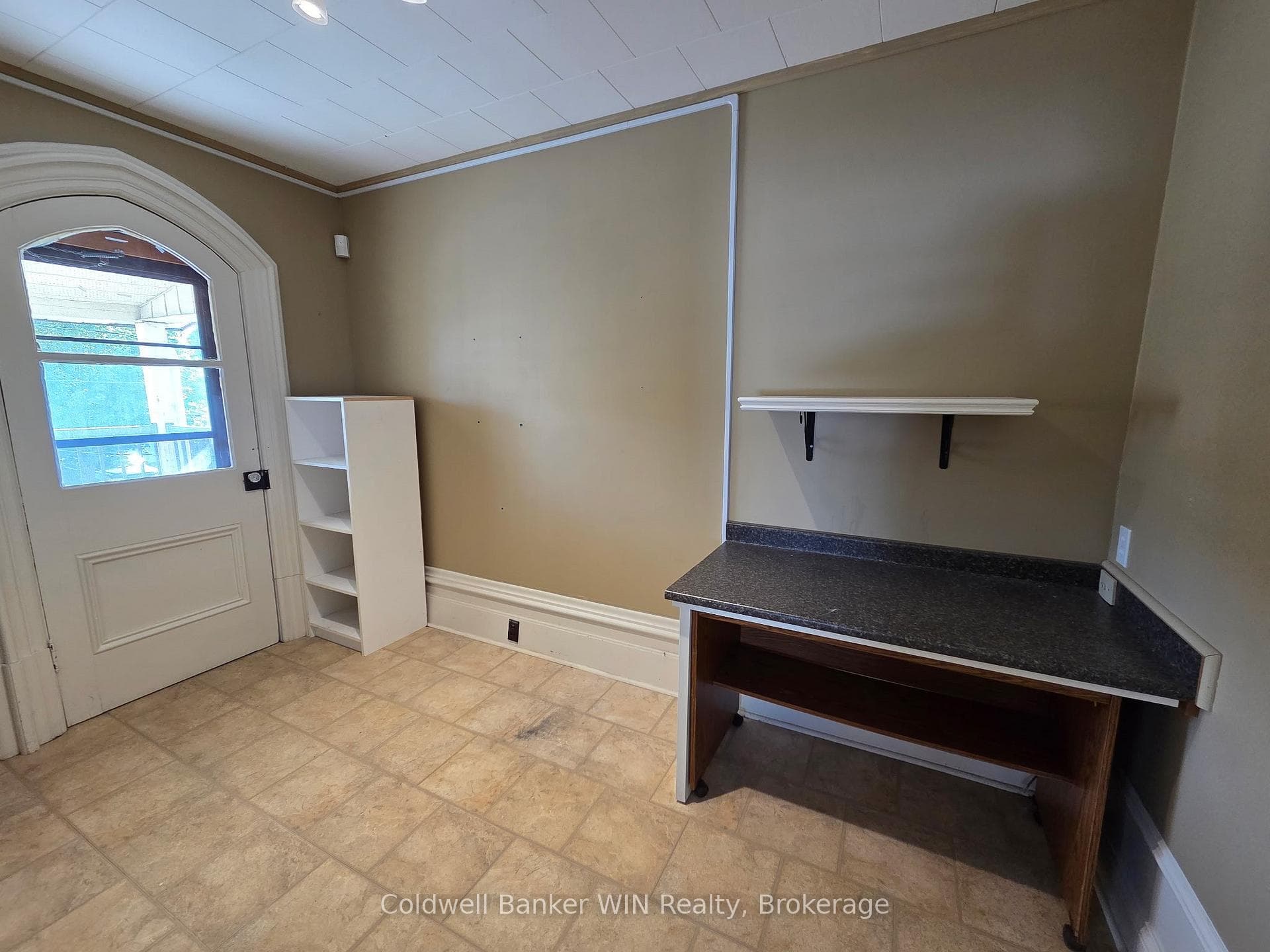 135 Fergus Street photo 21