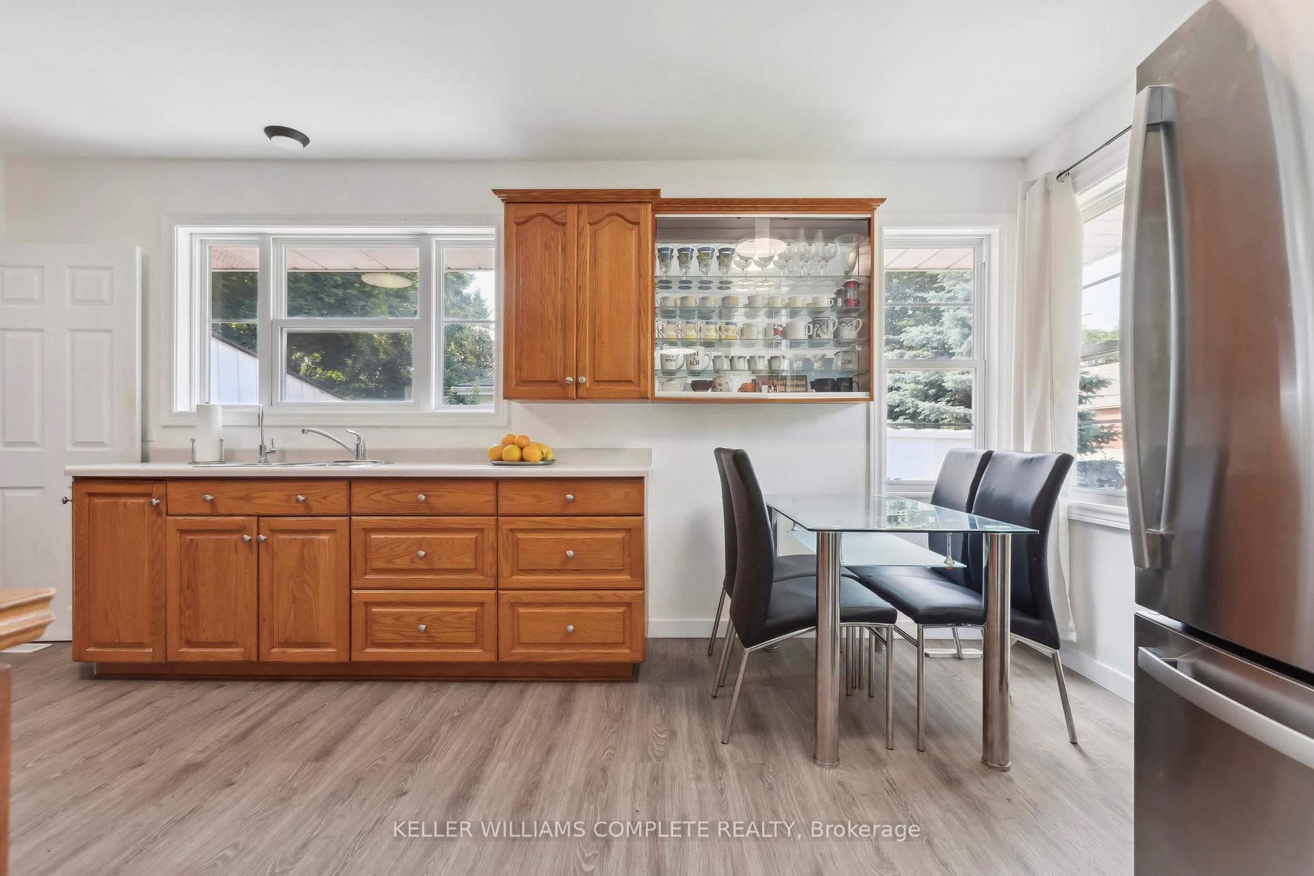 7 Sheffield Avenue photo 8