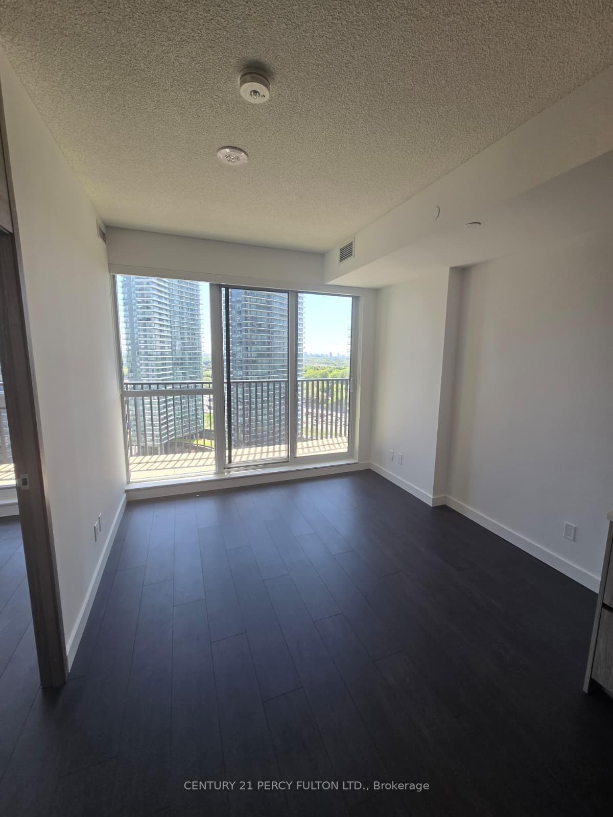 18 Esther Shiner Boulevard Unit 2011 photo 19