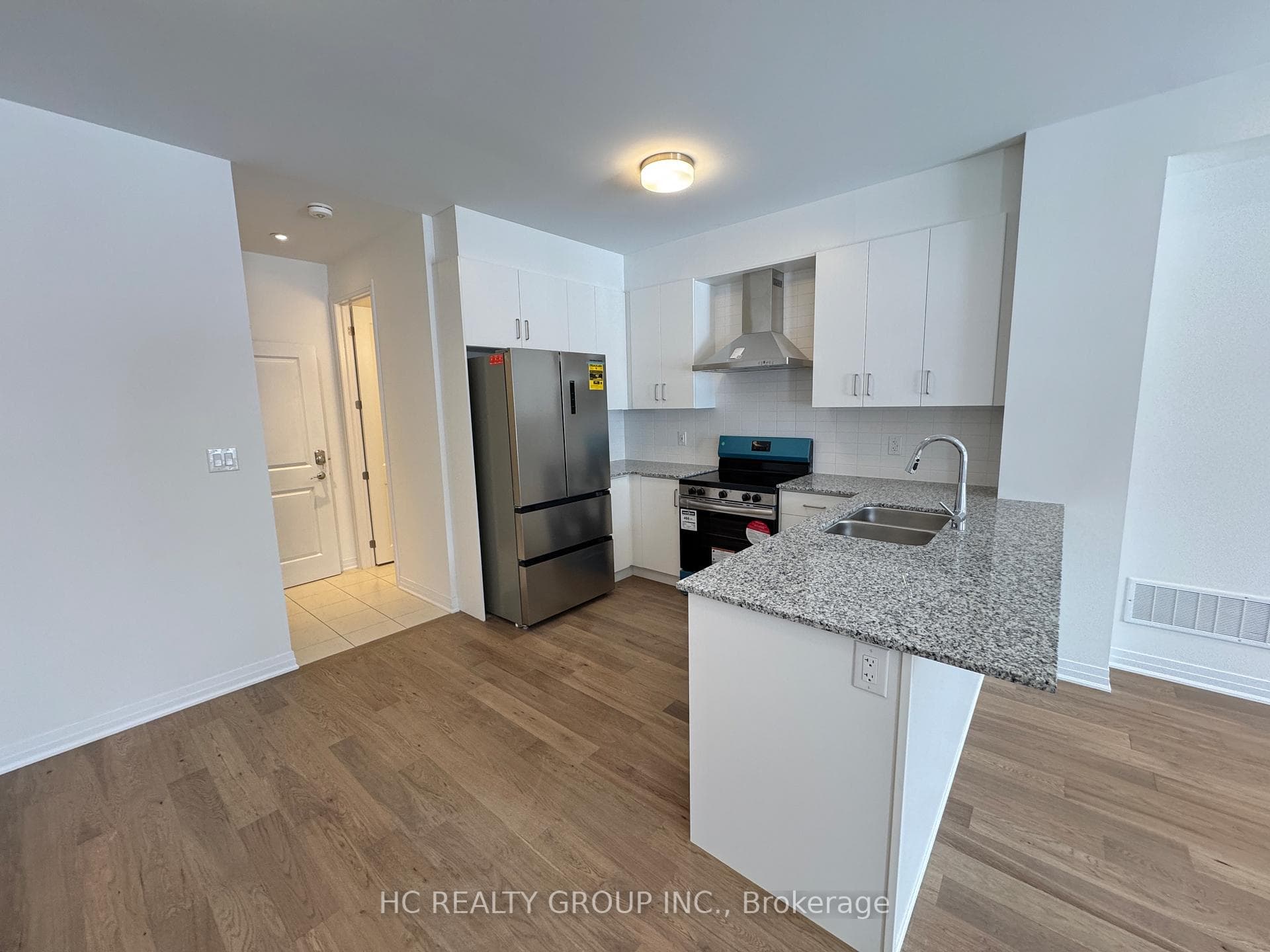 3219 Crystal Drive photo 6