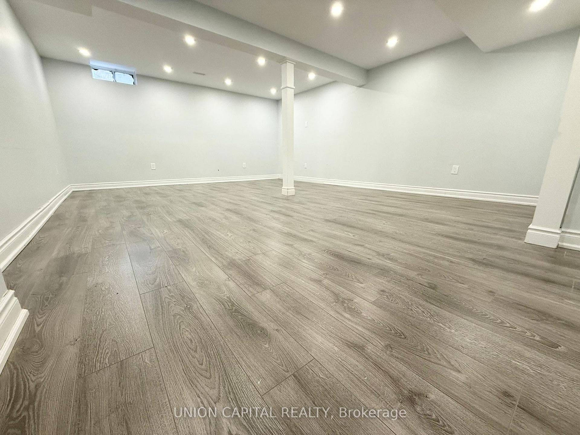 92 Guinevere Road photo 28