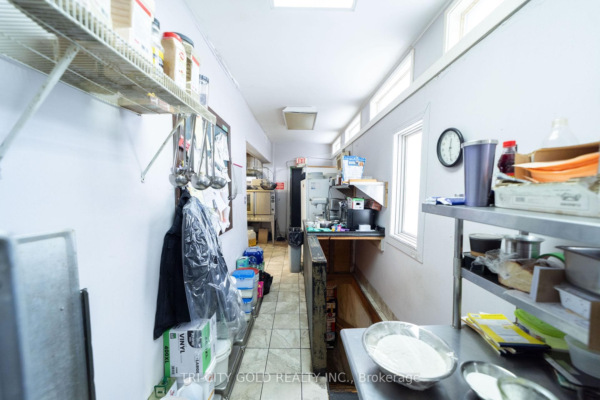 164 Beverly Street photo 28