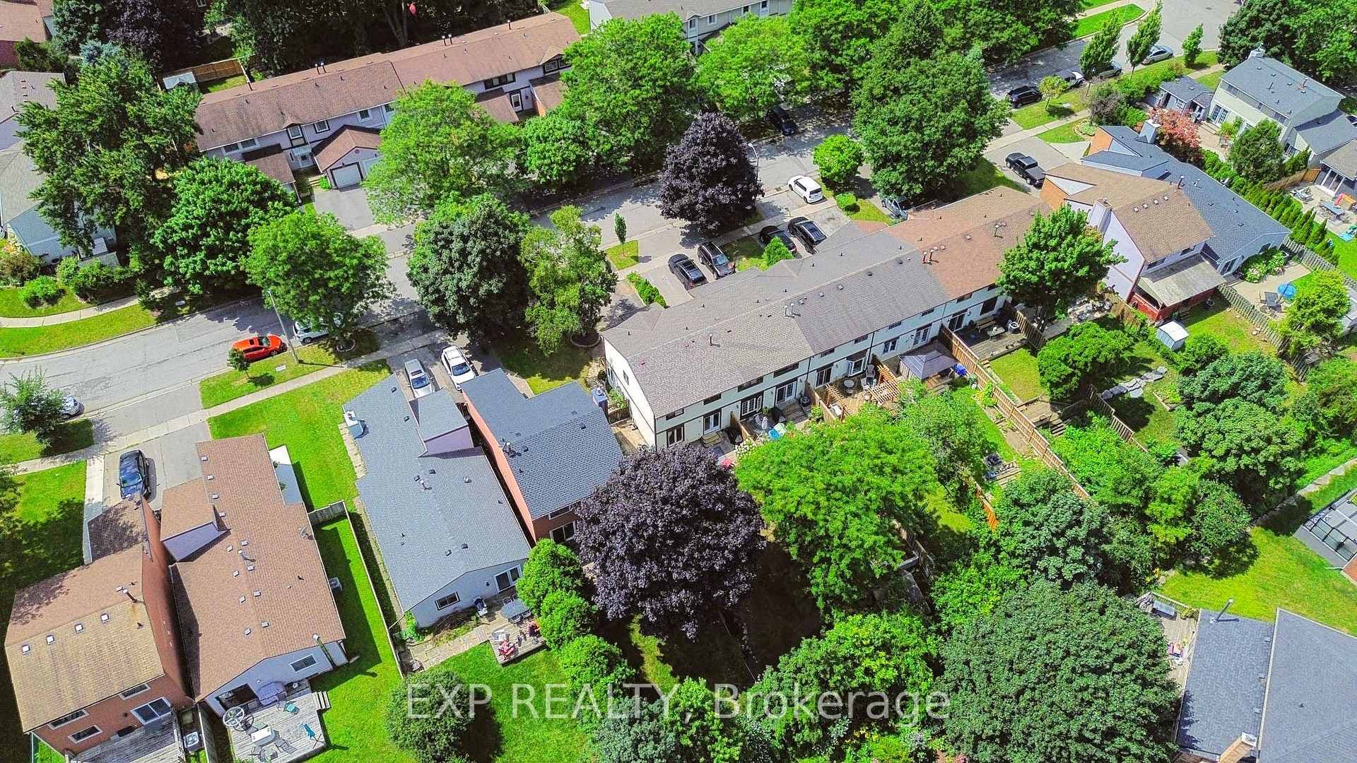 15 Glaceport Avenue photo 39