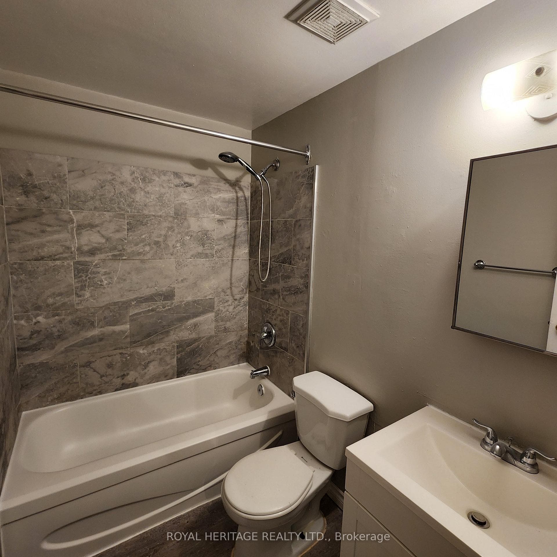 725 Cricklewood Drive Unit 5 photo 20