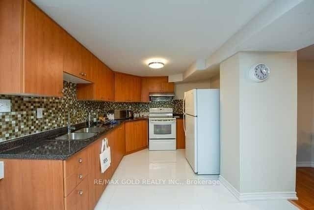 198 Harrowsmith Drive photo 16
