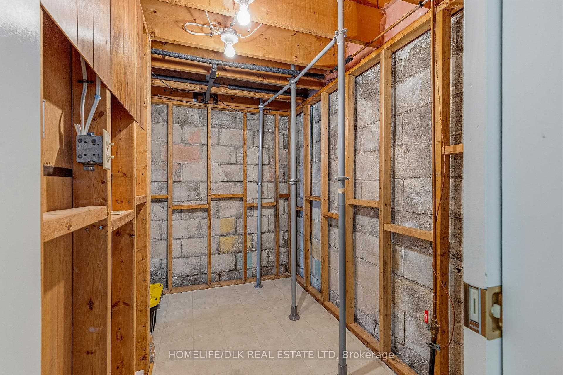 226 Reynolds Drive photo 21