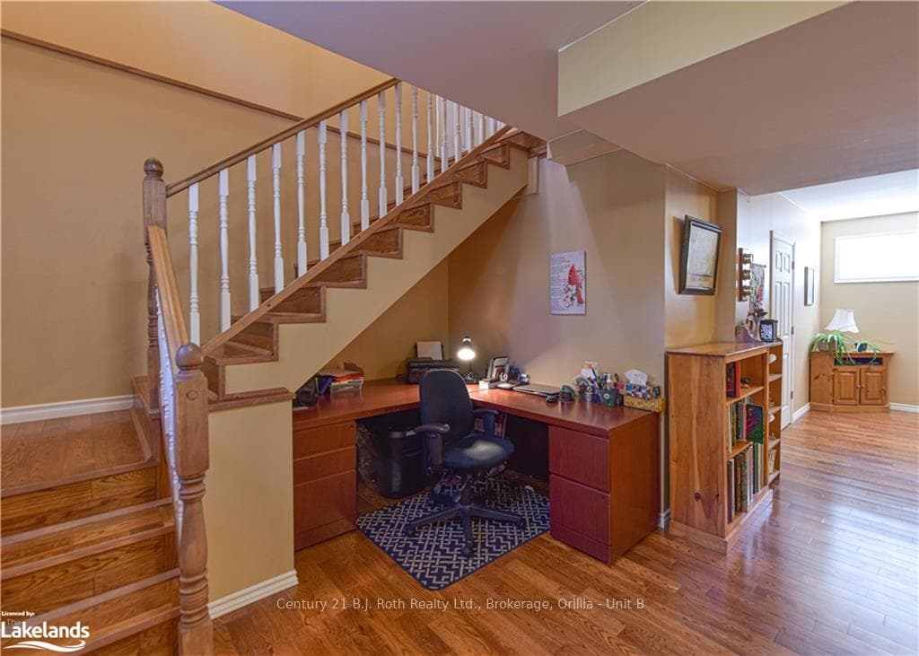 8 ROSEMARY Road photo 40