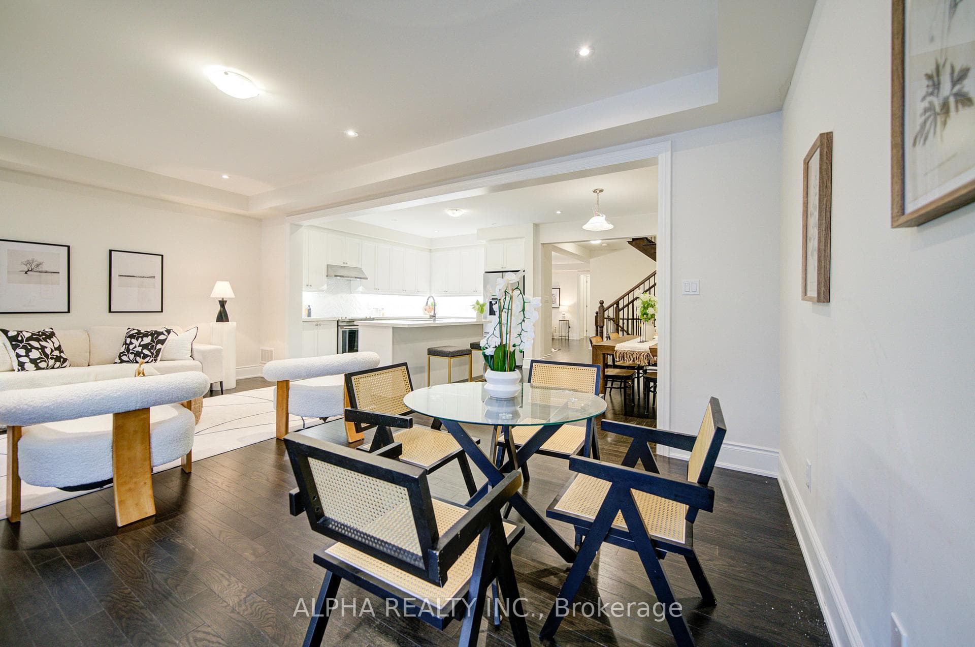 45 Kentledge Avenue photo 28