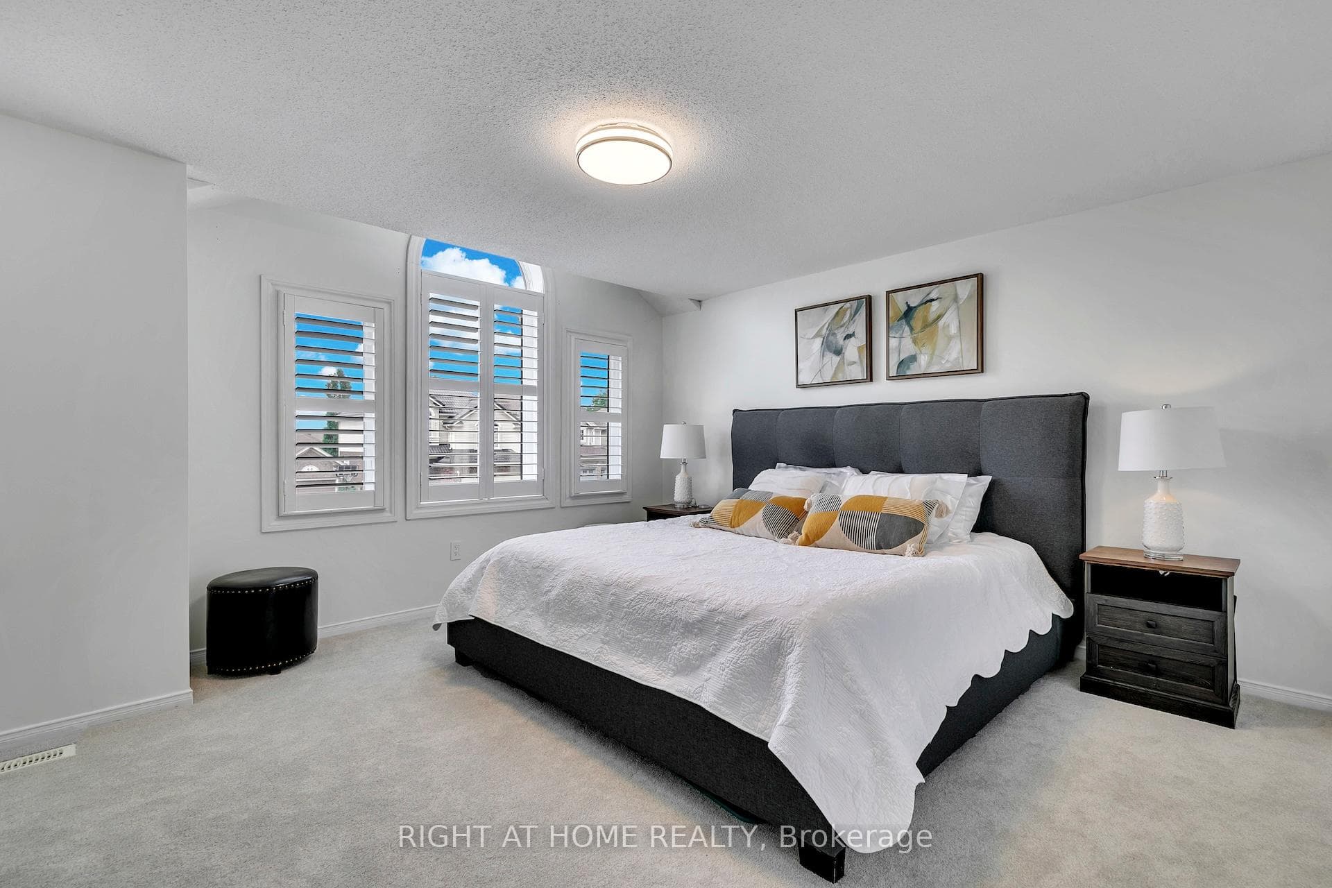 77 Milson Crescent photo 21