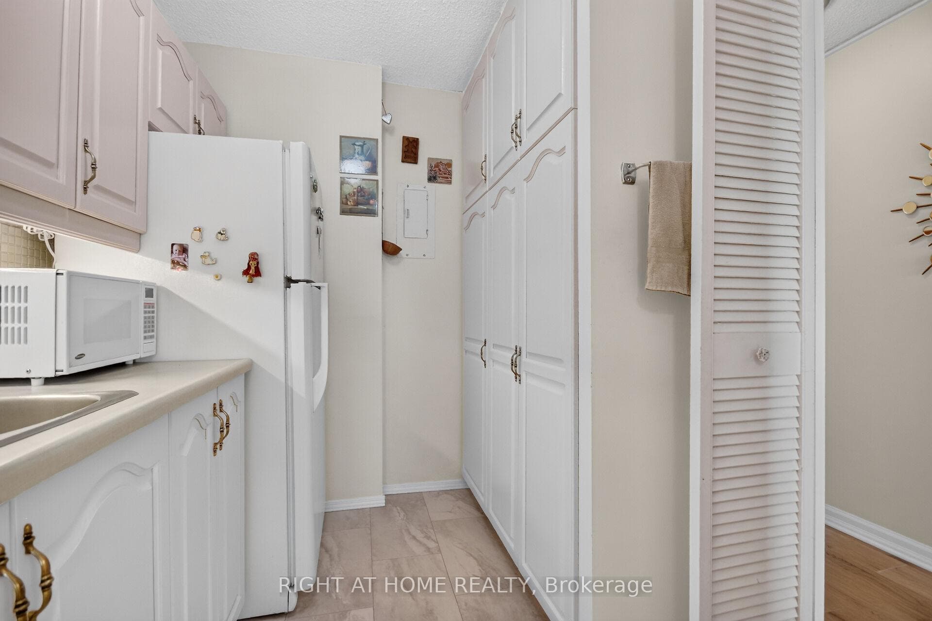 1785 Frobisher Lane Unit 2204 photo 13