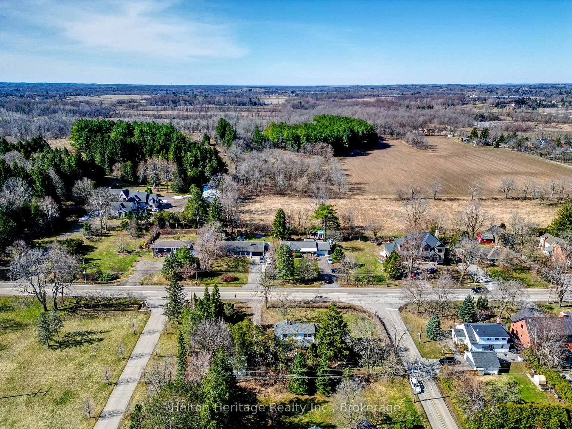 1386 Centre Road photo 34