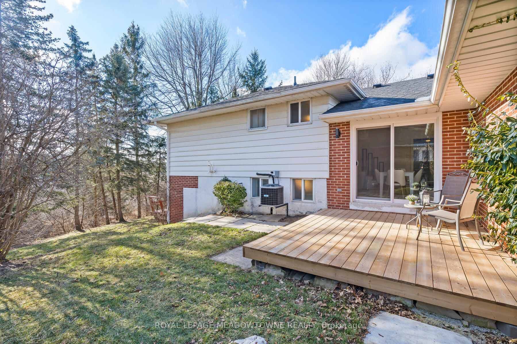 30 Regan Crescent photo 29
