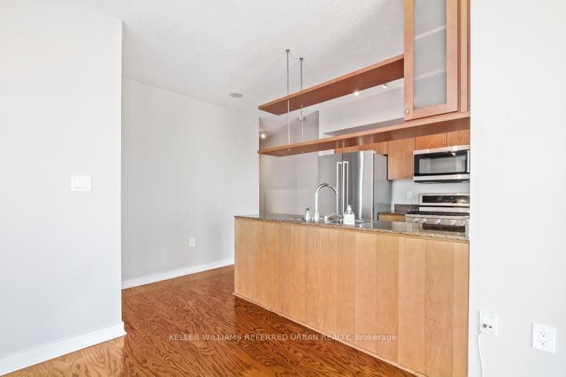 3 Navy Wharf Court Unit 1803 photo 11