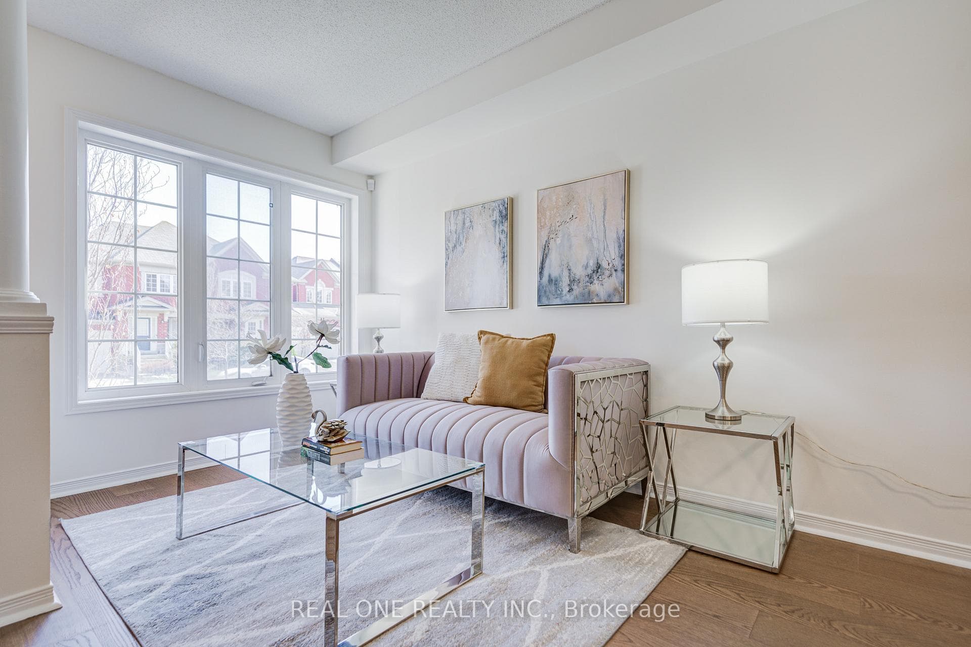 65 Westcliffe Crescent photo 3