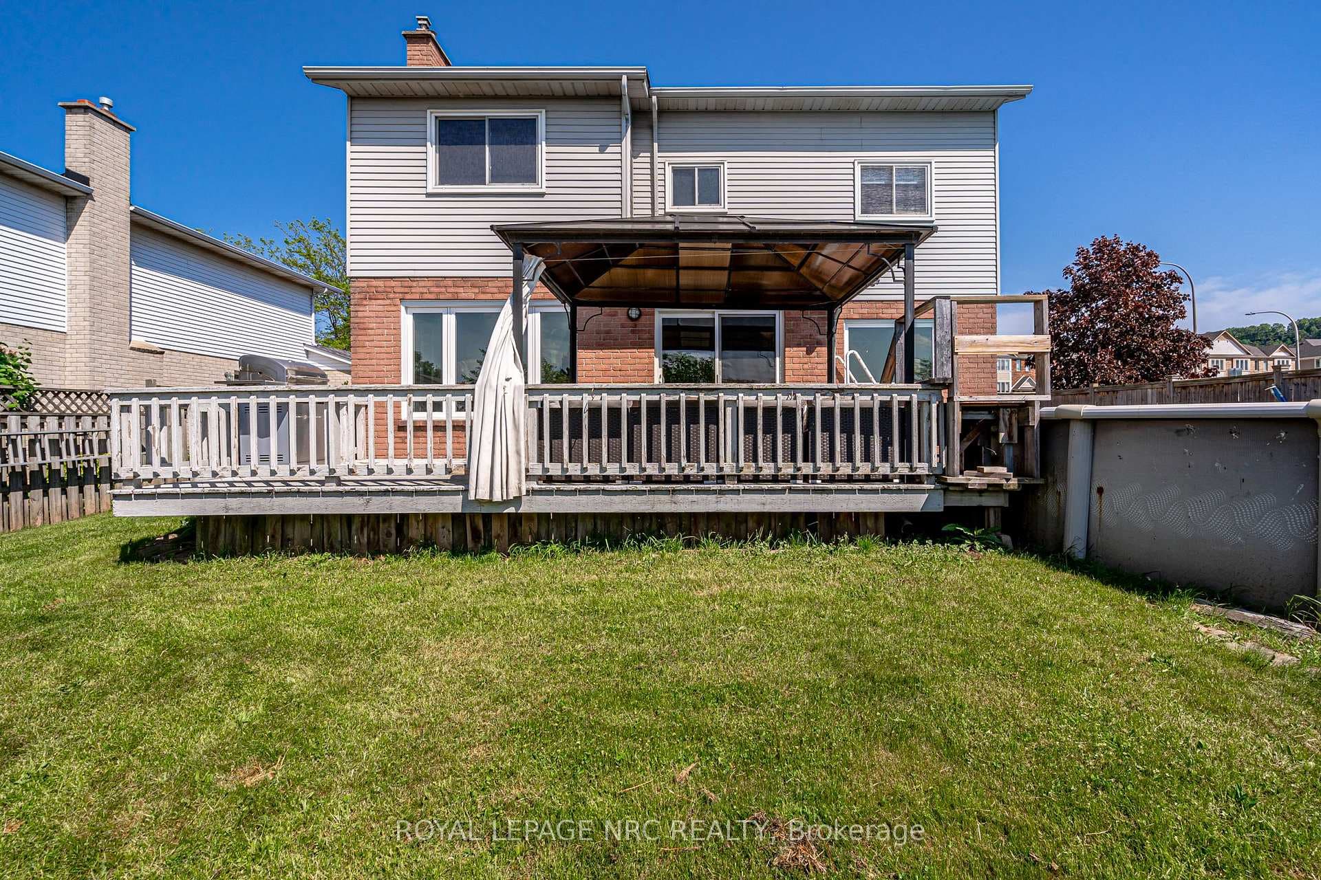 86 Merritt Crescent photo 36