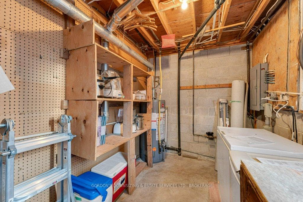 461 Henrietta Street photo 29