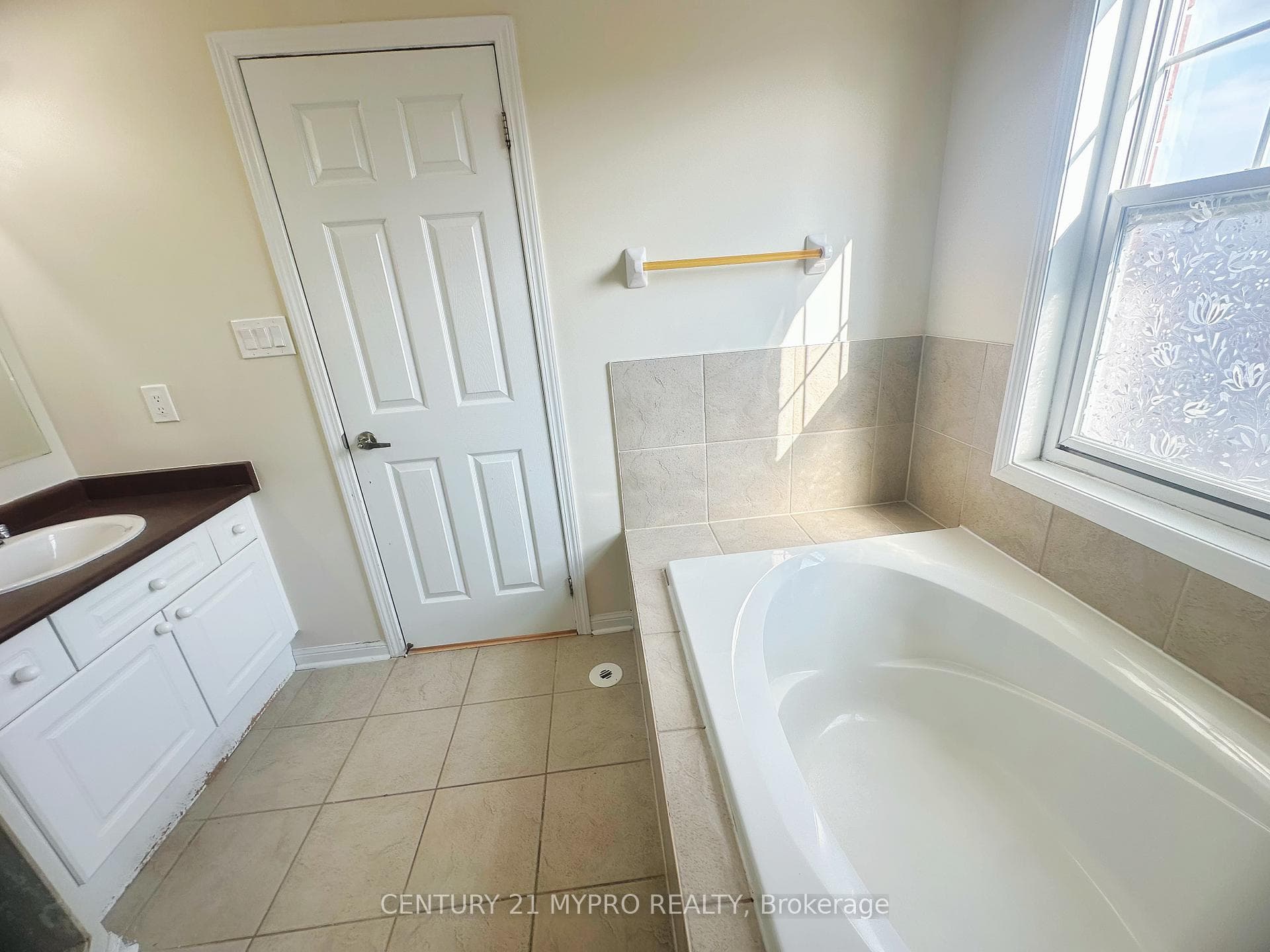 2725 Bur Oak Avenue Unit Upper#1 photo 13