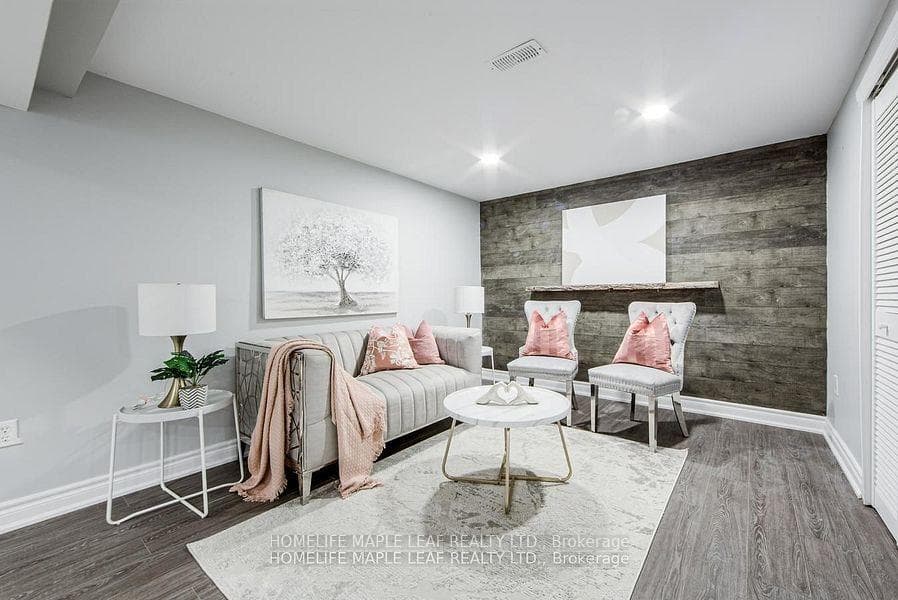 689 Macyoung Drive photo 33