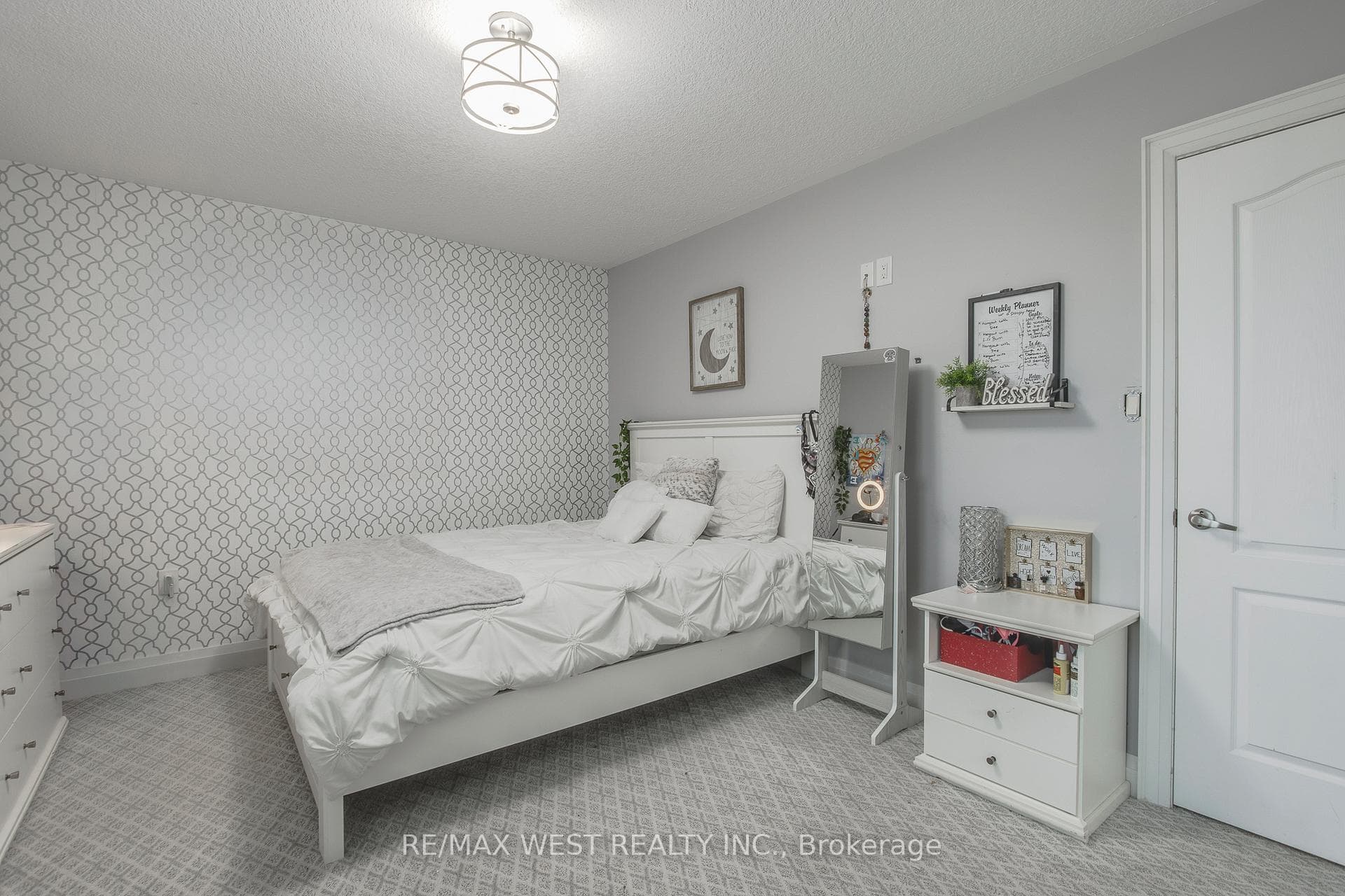 14 Sheppard Drive photo 18