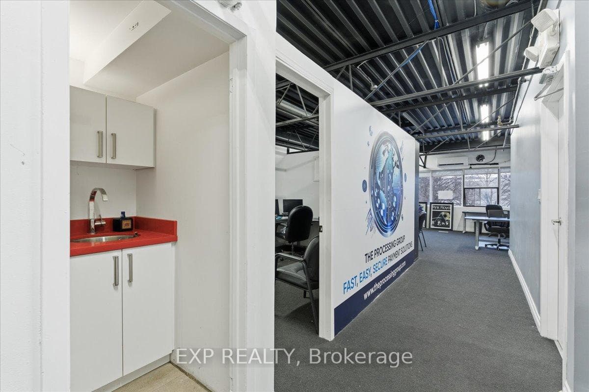 470 North Rivermede Road Unit 14 photo 20