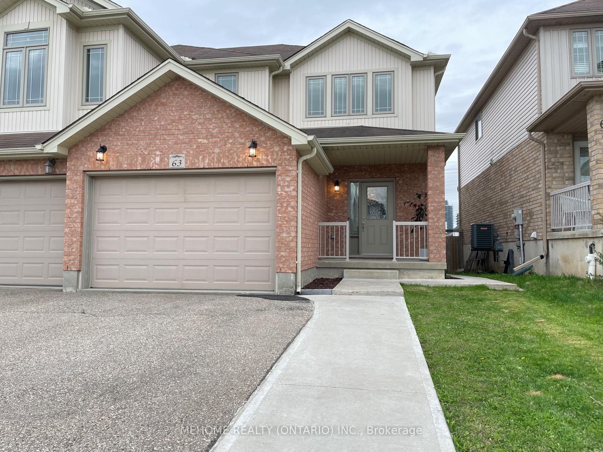 63 Huck Crescent photo 36