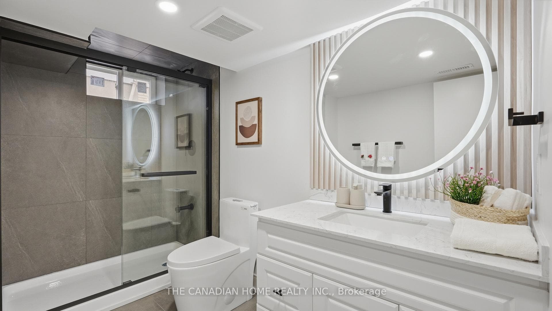 6041 Cadham Street photo 23