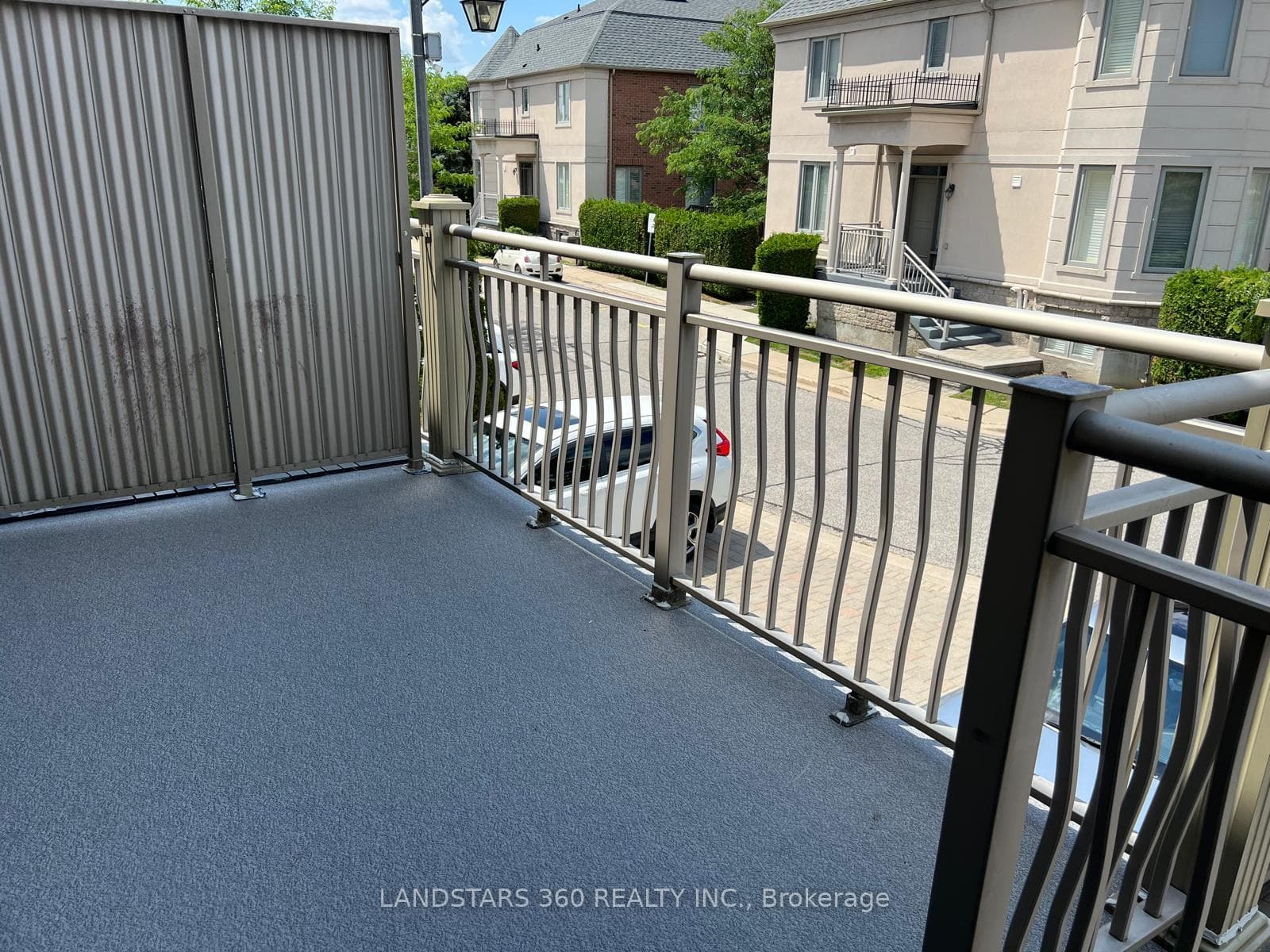 9133 Bayview Avenue Unit 82 photo 29