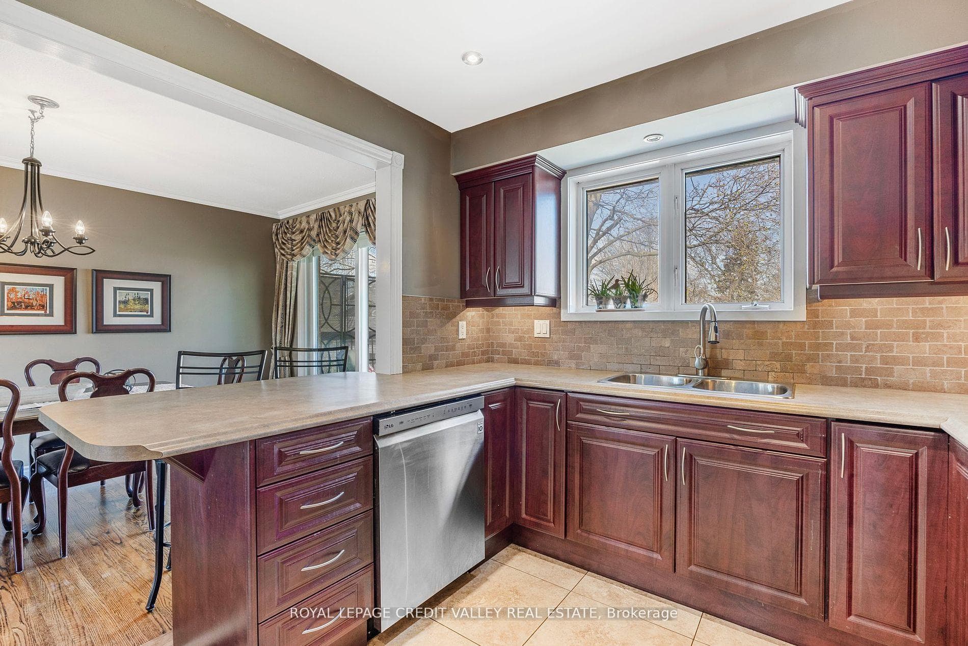 25 Caledon Crescent photo 15