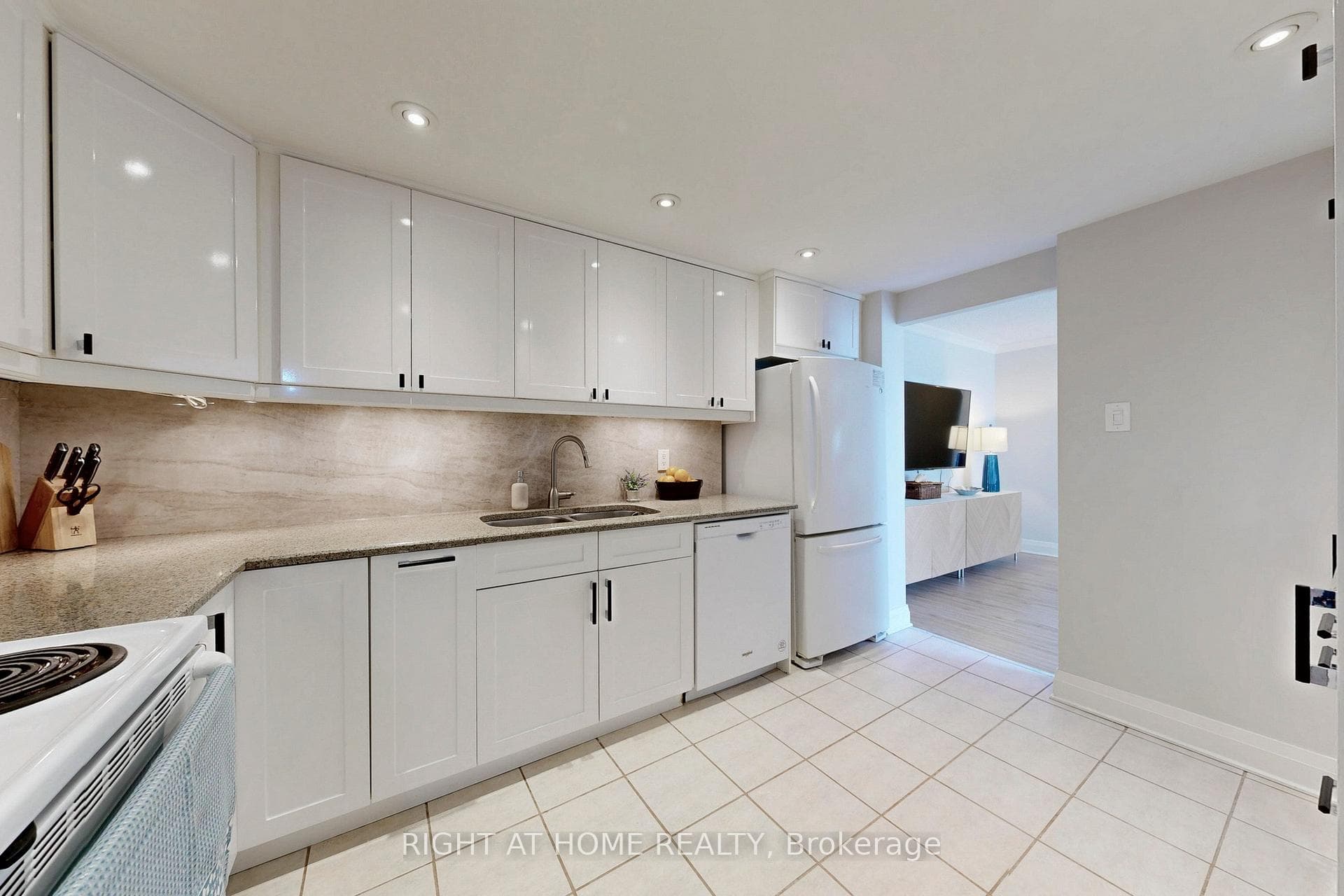 1900 Sheppard Avenue Unit 1807 photo 14