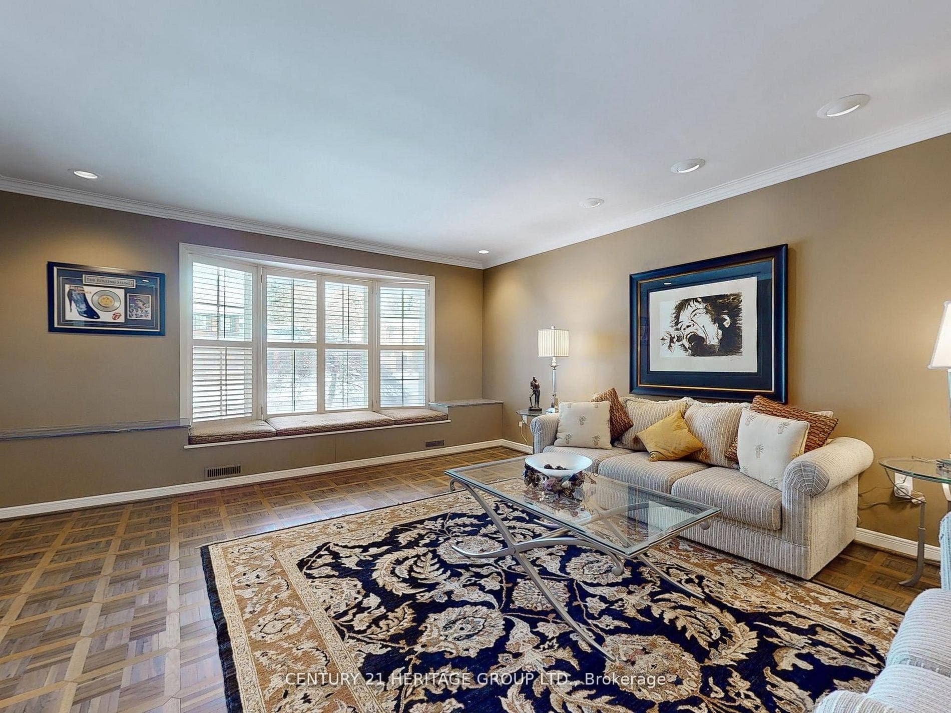 35 Forest Park Crescent photo 3
