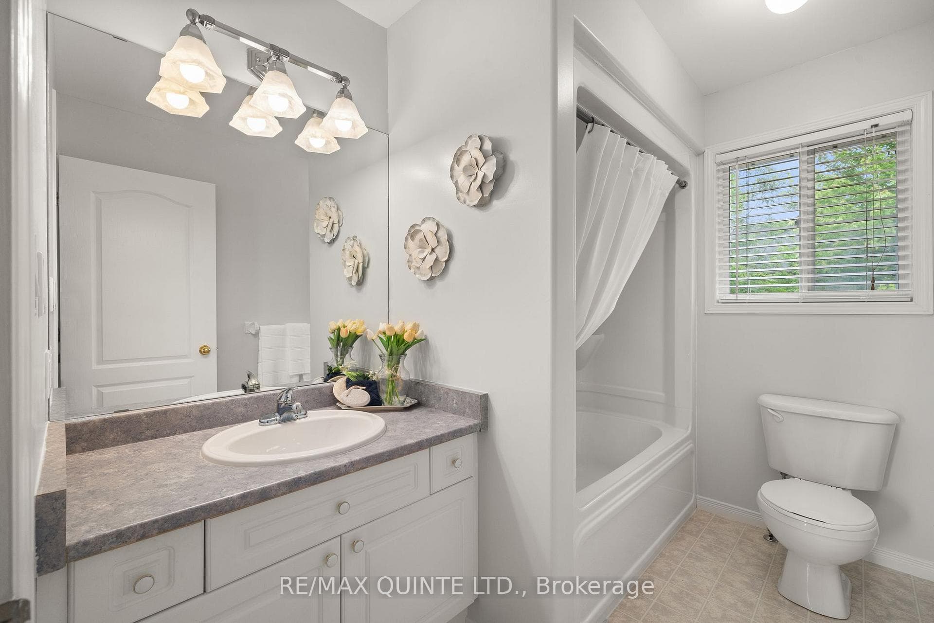 14 Hilton Place photo 22