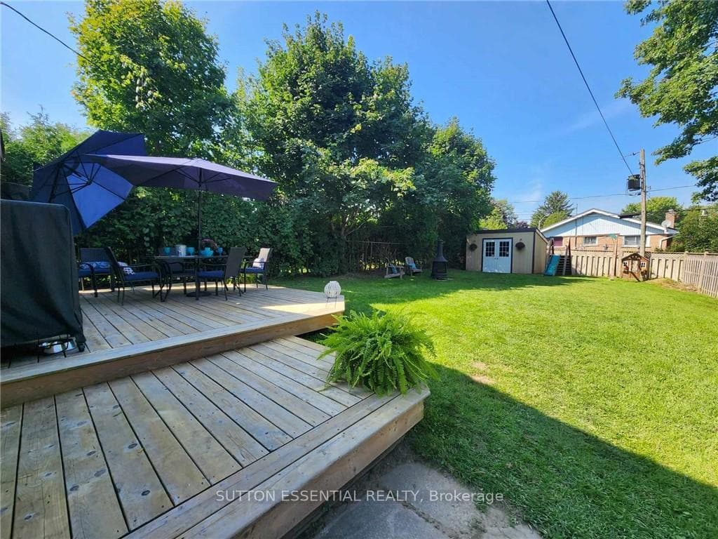 2-tiered Backyard deck