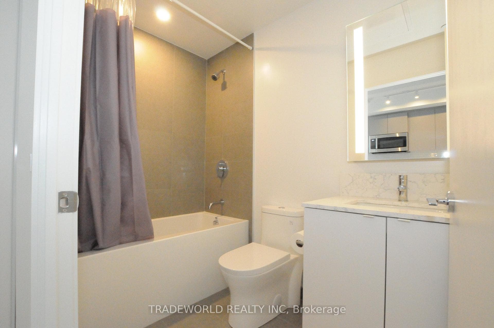 270 Dufferin Street Unit 415 photo 11
