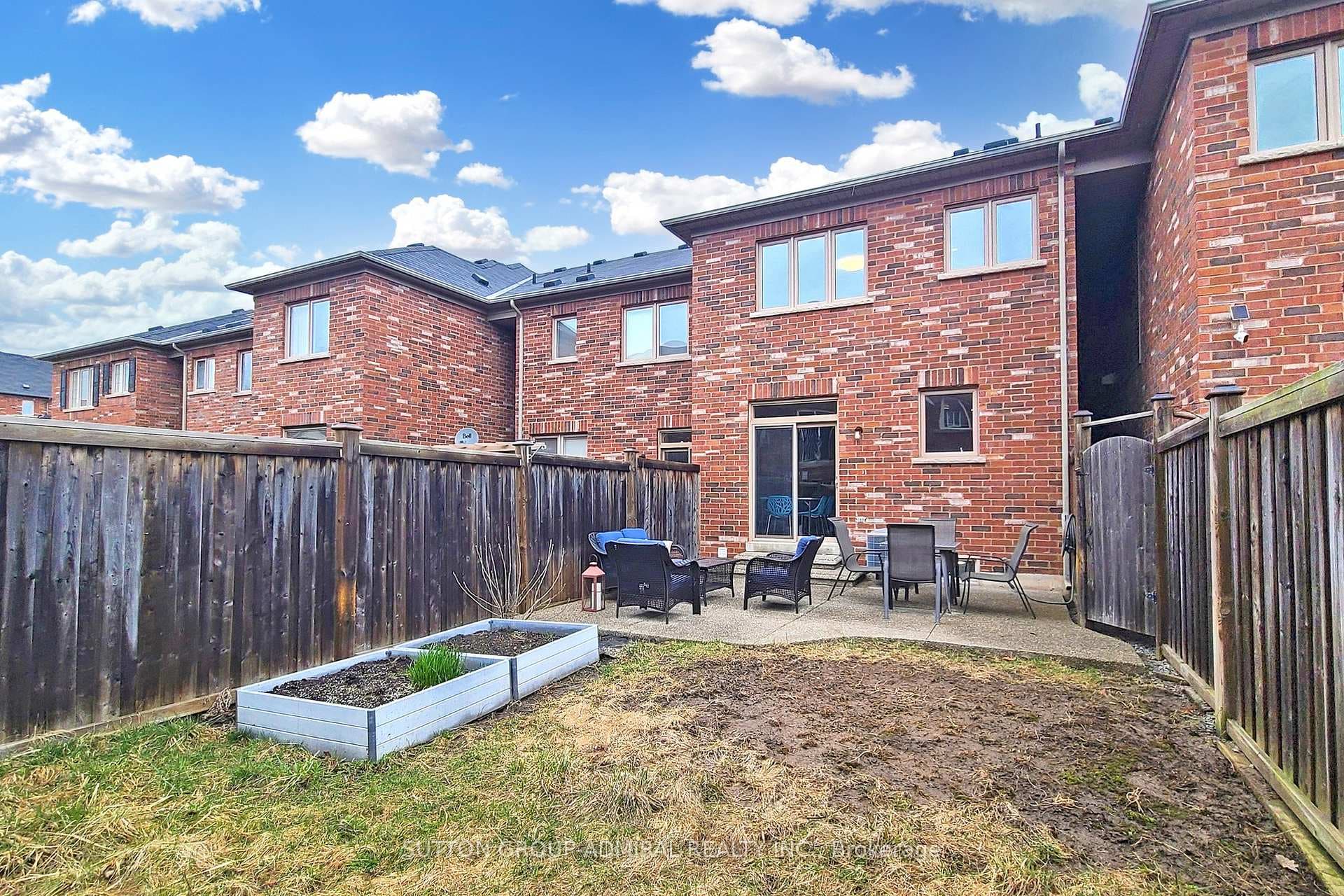 2047 Fiddlers Way photo 40
