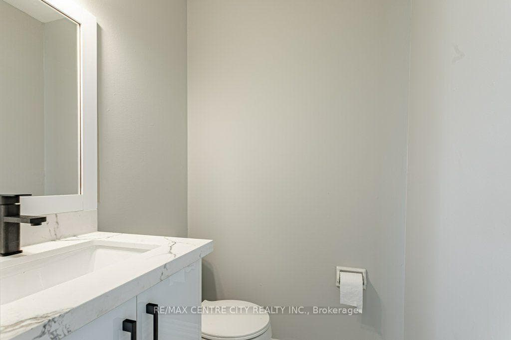 70 Fiddlers Green Road Unit 88 photo 12