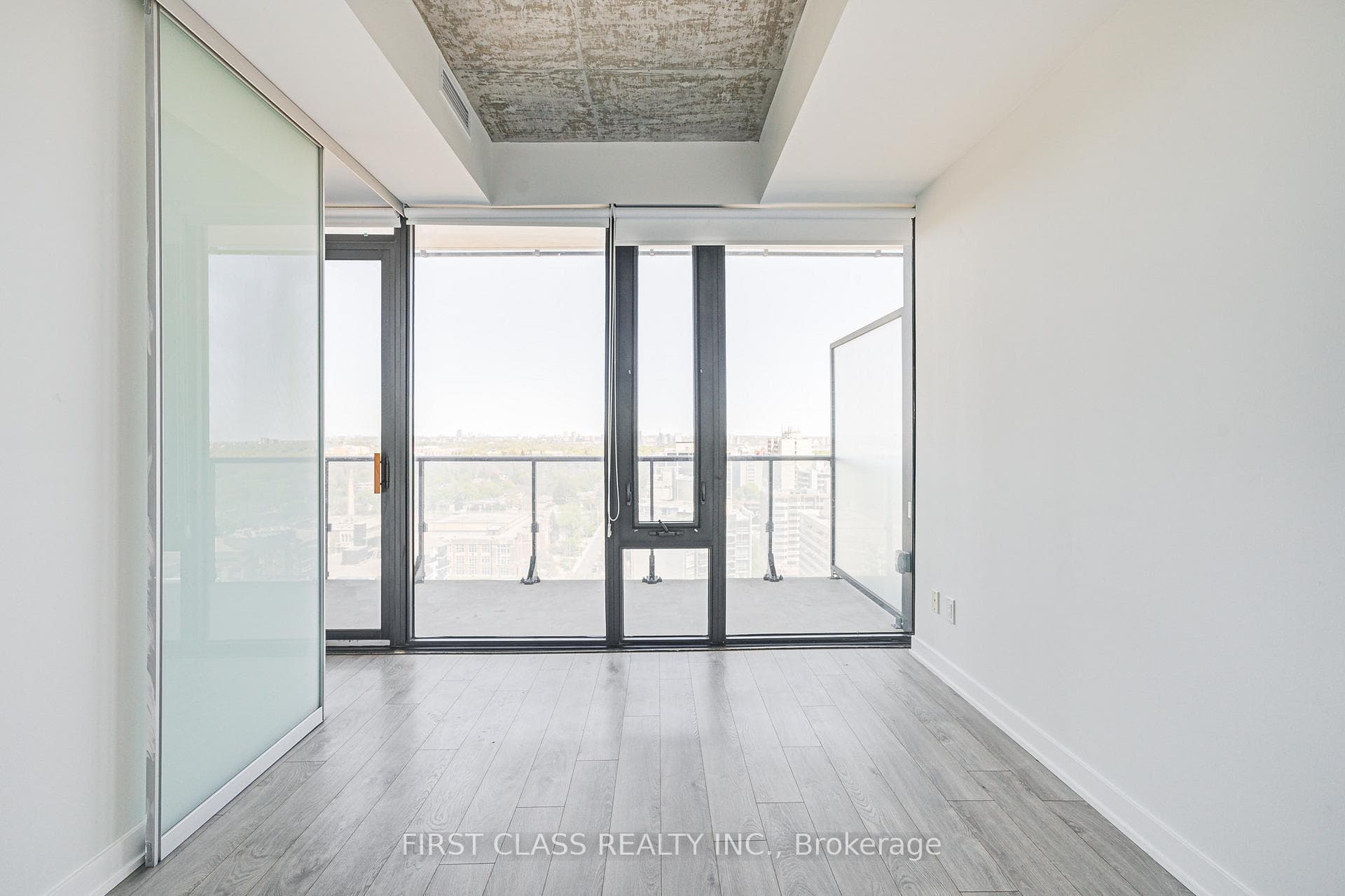 185 Roehampton Avenue Unit 1606 photo 24