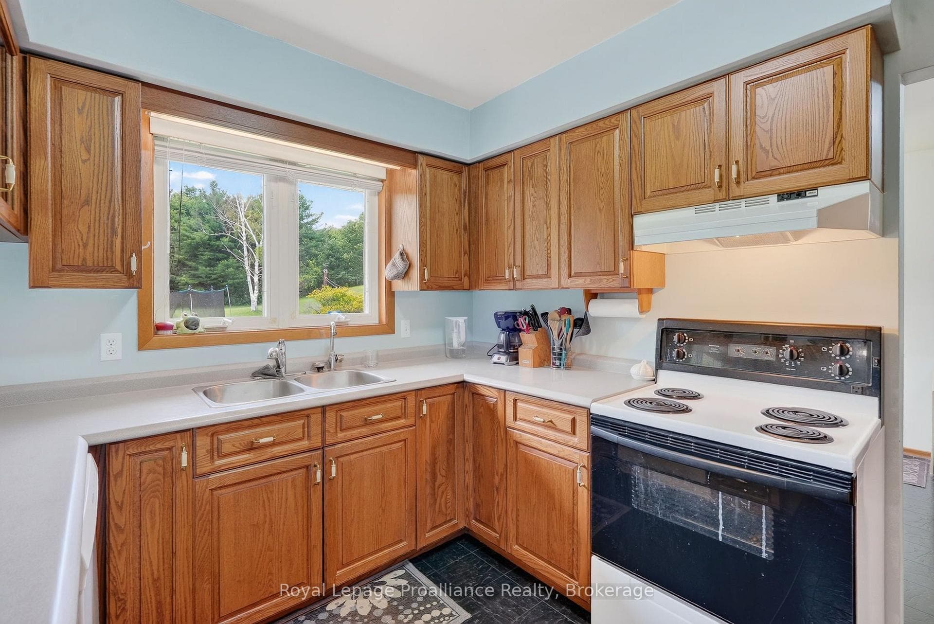 150 Woodland Road photo 13