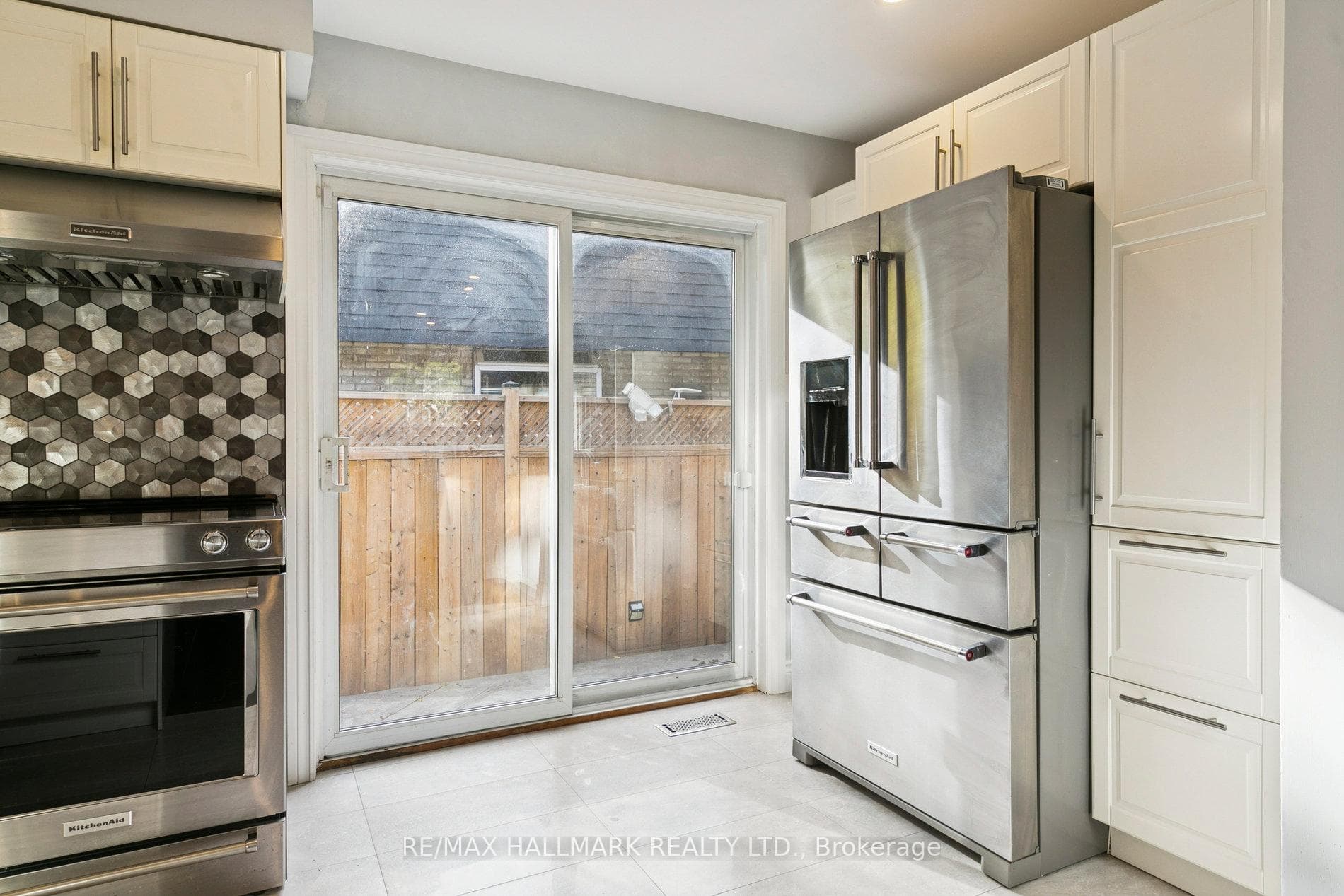 2251 Carol Road photo 17