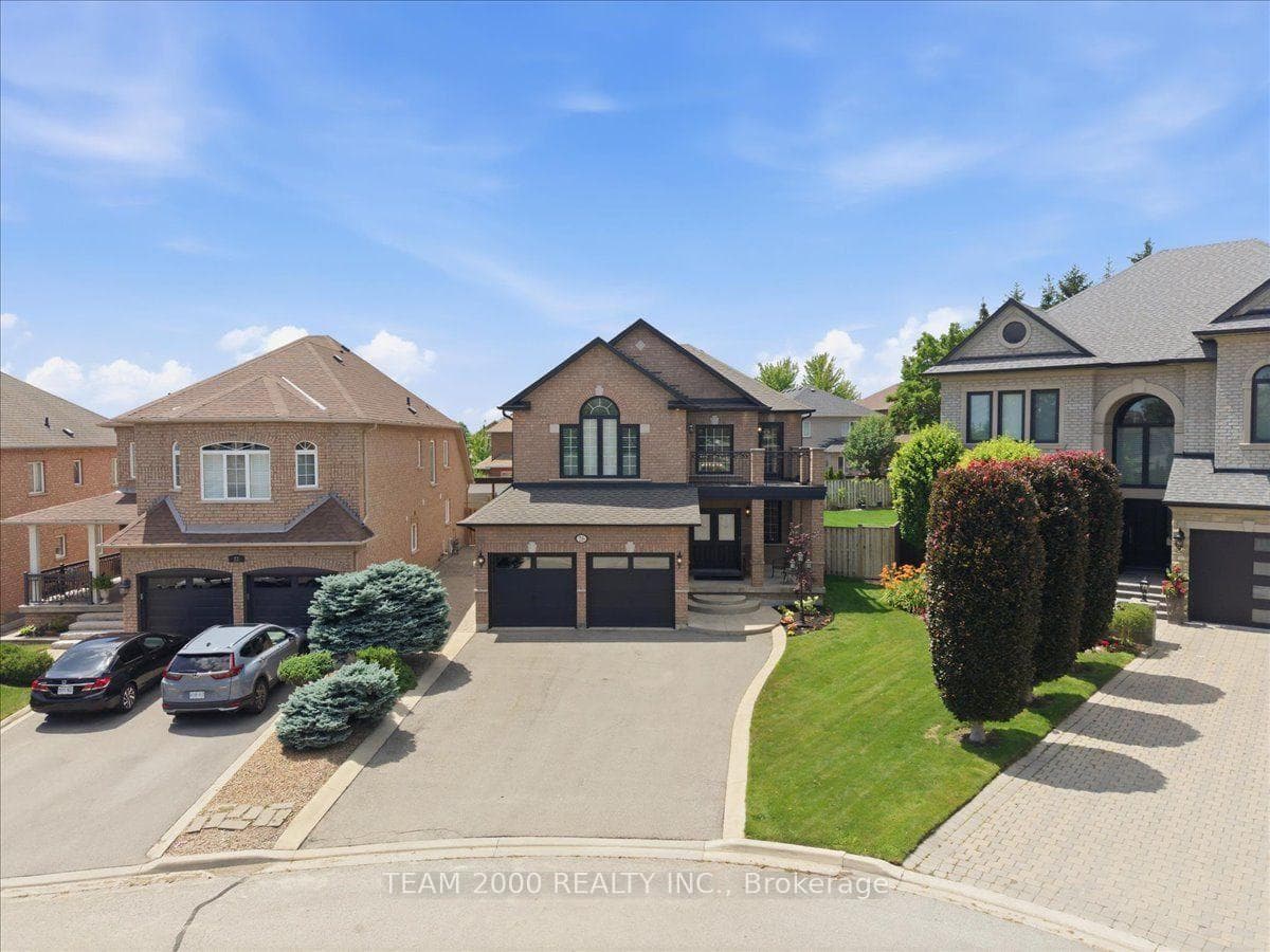 26 Crown Crescent photo 5