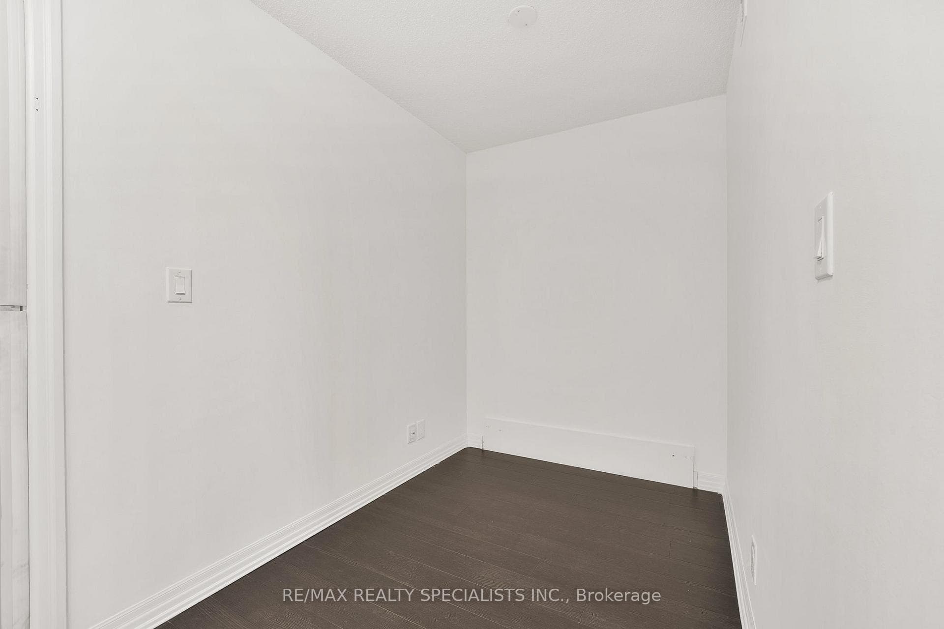 80 Esther Lorrie Drive Unit 1015 photo 11